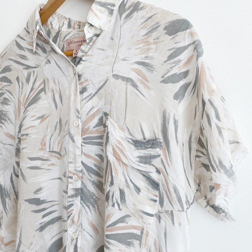 Philosophy, Women's Short Sleeve Button Down Shirt, Light Tan Size Medium - Picture 5 of 8